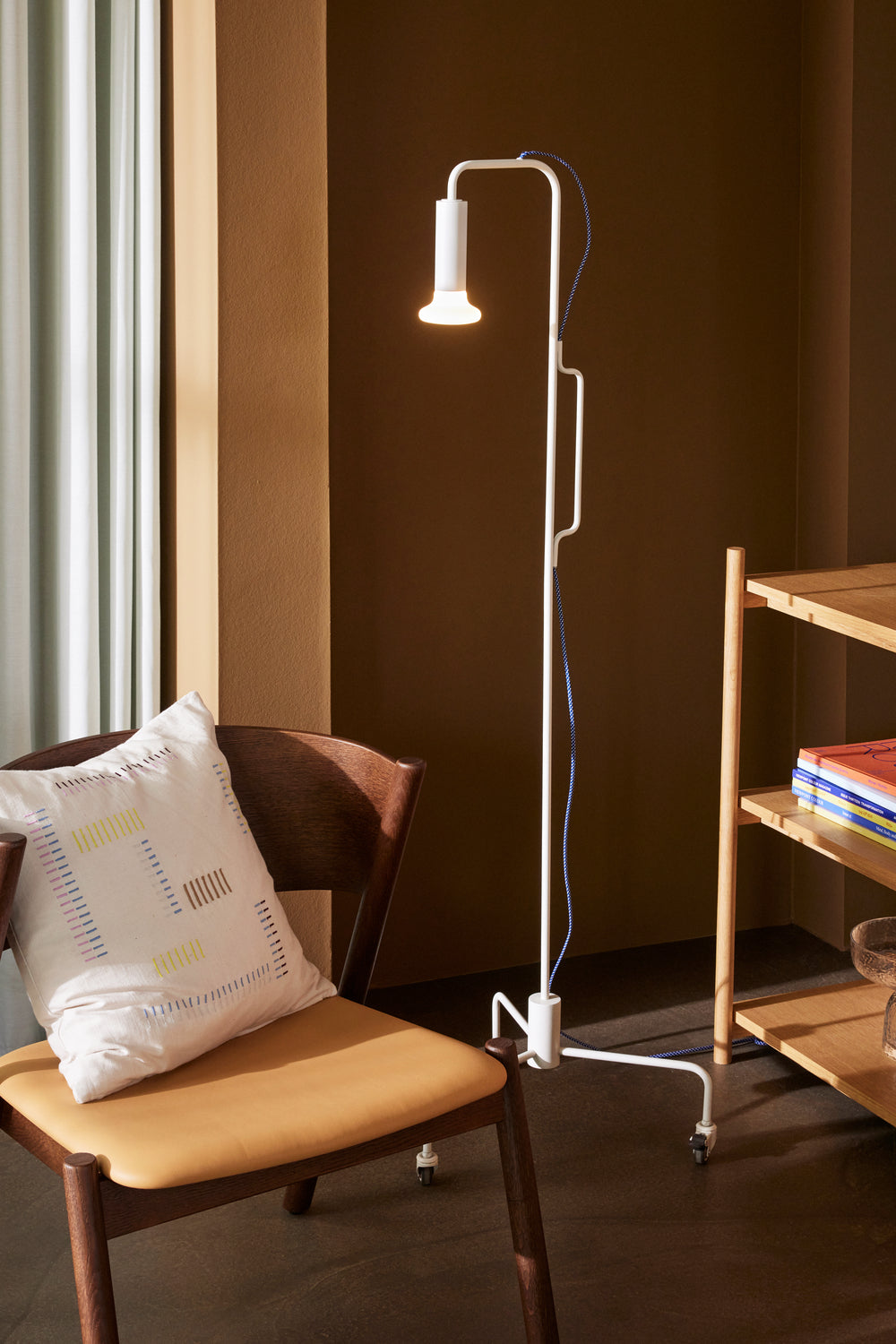 Hübsch Iso Floor Lamp, Light Grey