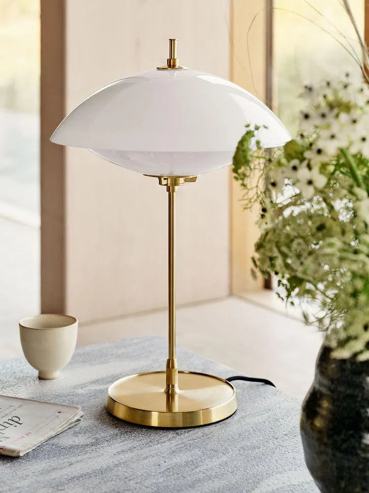 Fritz Hansen Clam Table Lamp, ø33 Cm