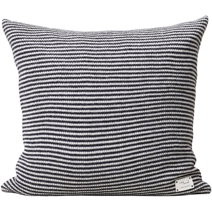 Form & Refine Aymara Cushion 52x52 cm. Ribstrepen