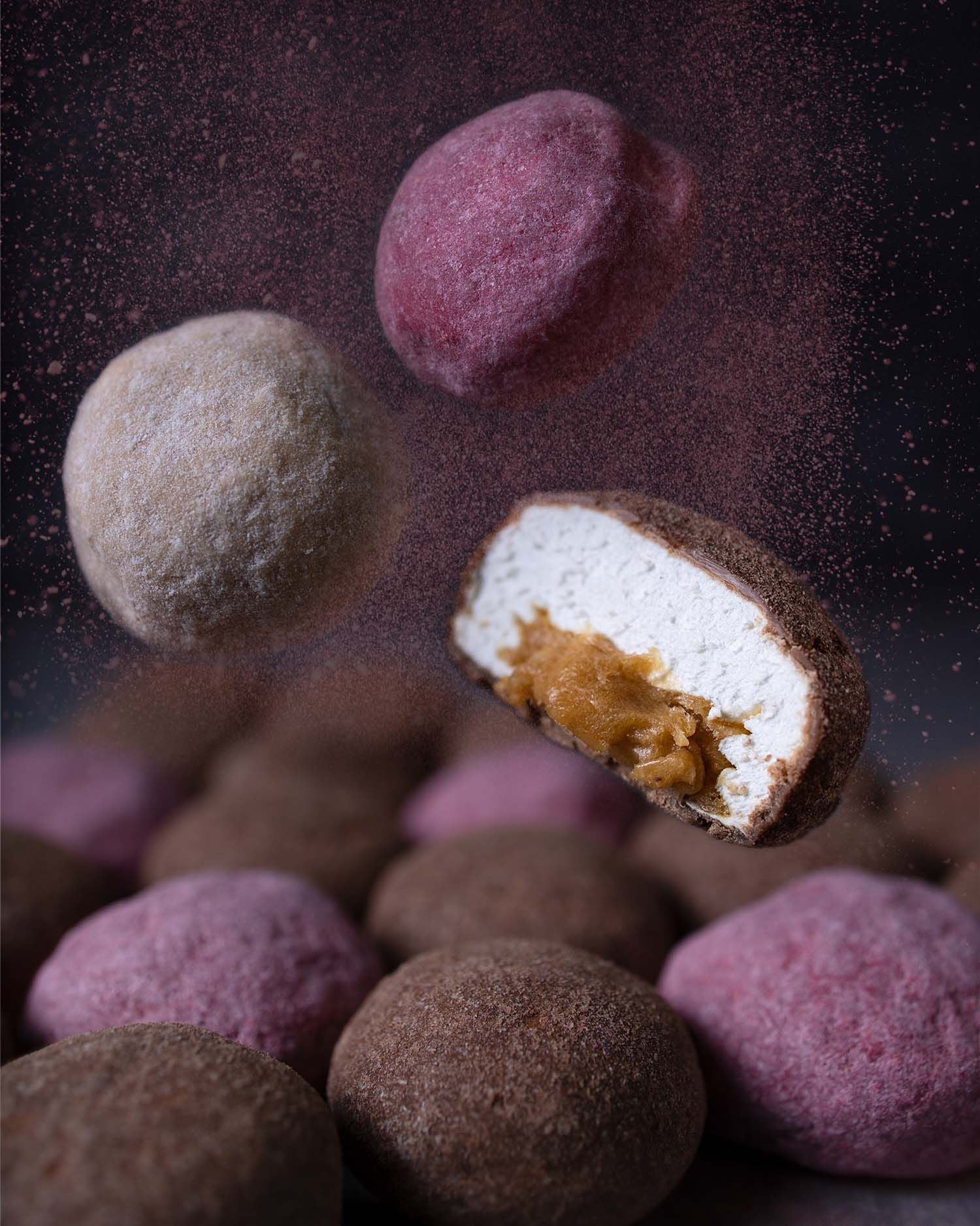 The Mallows Marshmallows met karamelvulling en chocolade dulce chocolade, 90 g