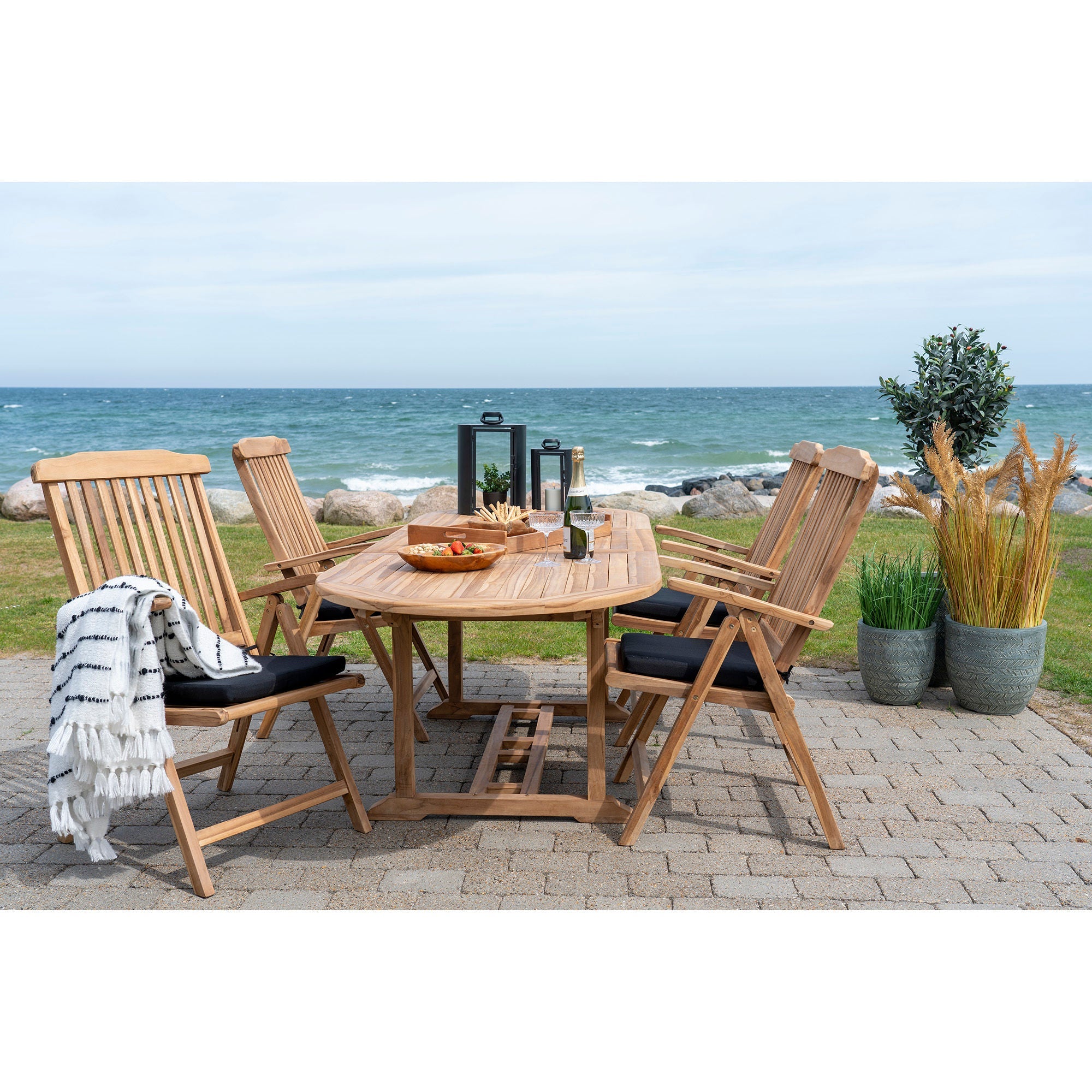 House Nordic Salamanca Teak Dining Table