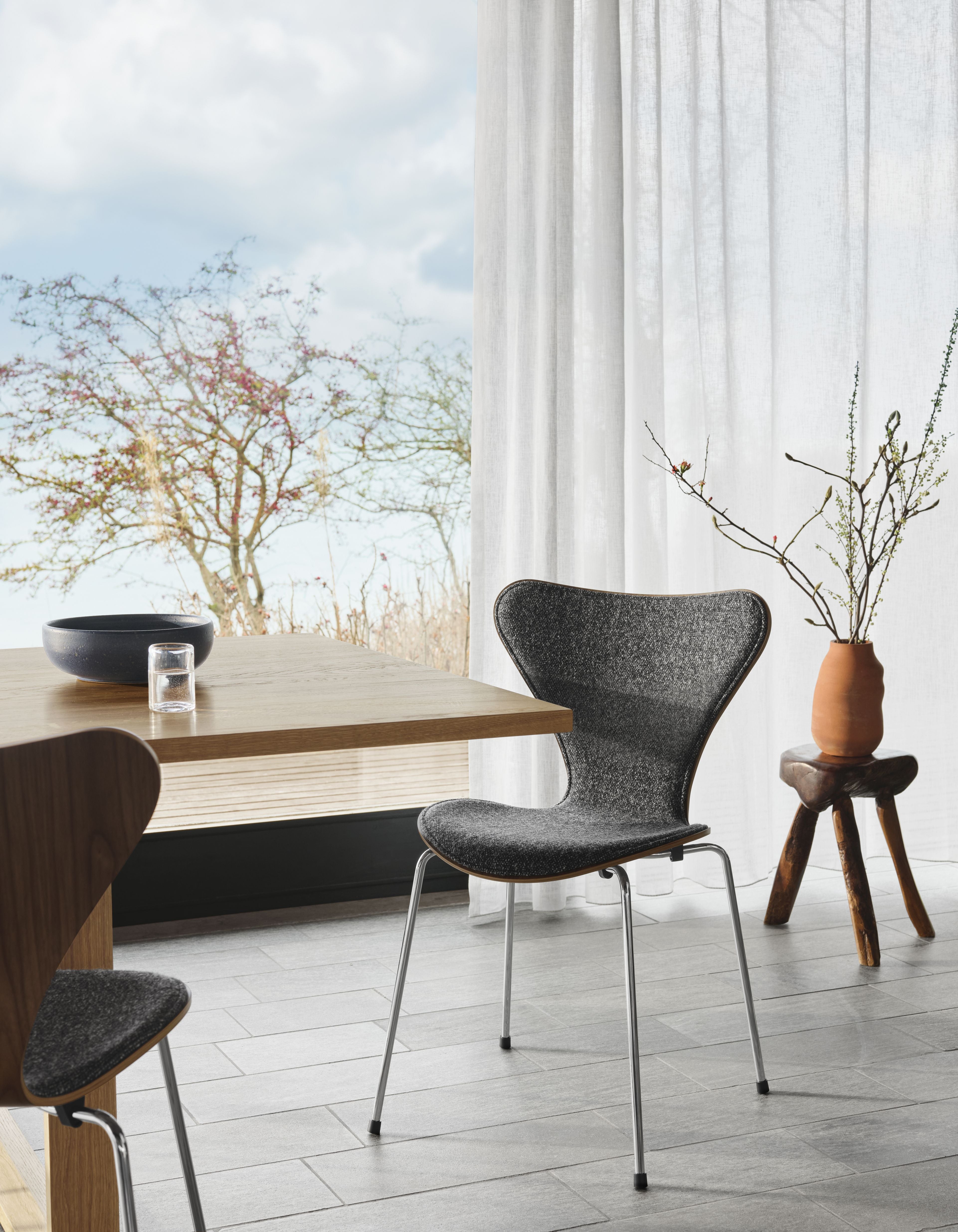 [product_category]-Fritz Hansen 3107 Chair, Front Upholstery With Vanir Fabric Anniversary Collection-Fritz Hansen-3107-Anniversary-Vanir-Granite-Brown-FRI-6