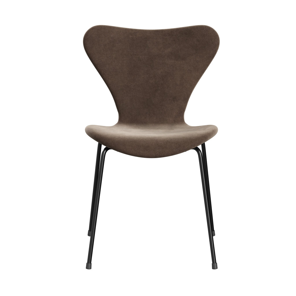 Fritz Hansen 3107 Stuhl Full Polster, Schwarz/Belfast Velvet Grey Braun