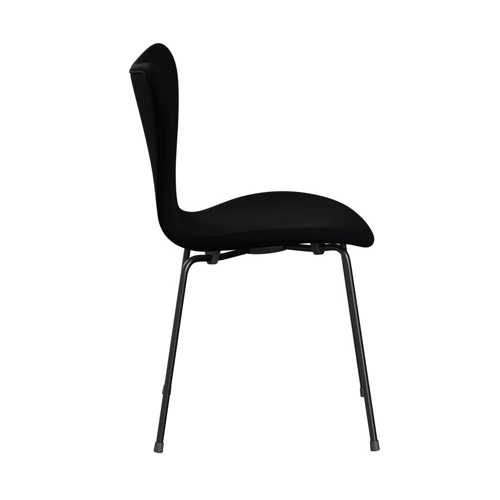 Fritz Hansen 3107 stoel Volledige bekleding, zwart/comfortblack (C00050)