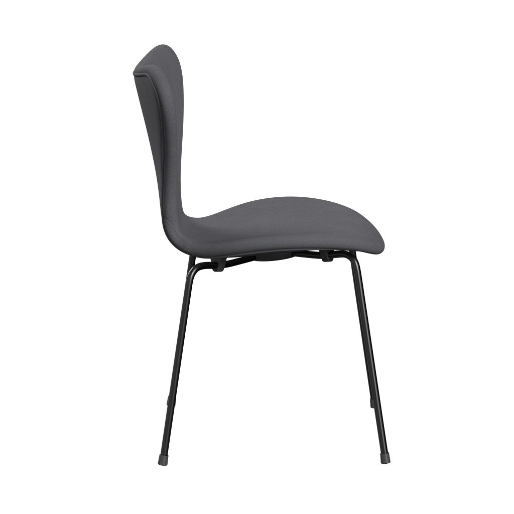 Fritz Hansen 3107 Stuhl Vollpolsterung, Schwarz/Komfort Grau (C01012)