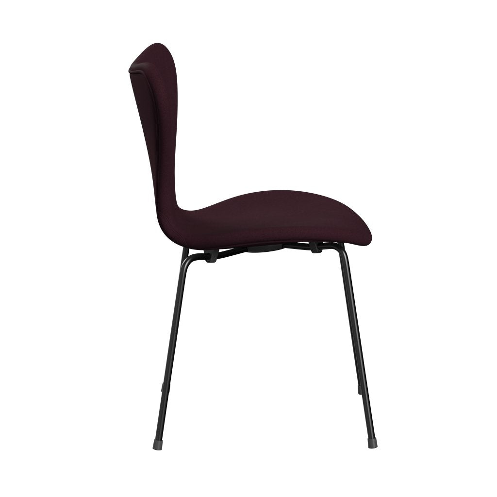 Fritz Hansen 3107 Stuhl Vollpolsterung, Schwarz/Komfort Hell Bordeaux