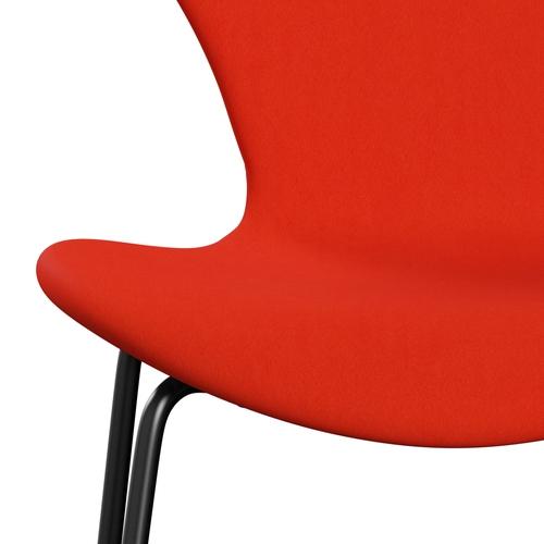 Fritz Hansen 3107 Stuhl Vollpolsterung, Schwarz/Komfort Orange/Rot