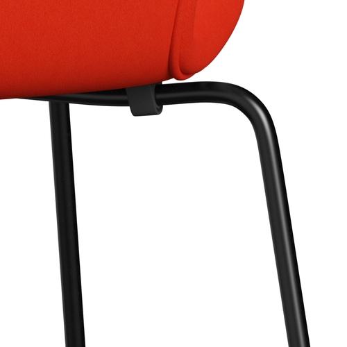 Fritz Hansen 3107 Stuhl Vollpolsterung, Schwarz/Komfort Orange/Rot