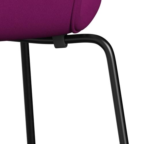 Fritz Hansen 3107 Stuhl Vollpolsterung, Schwarz/Komfortviolett hell