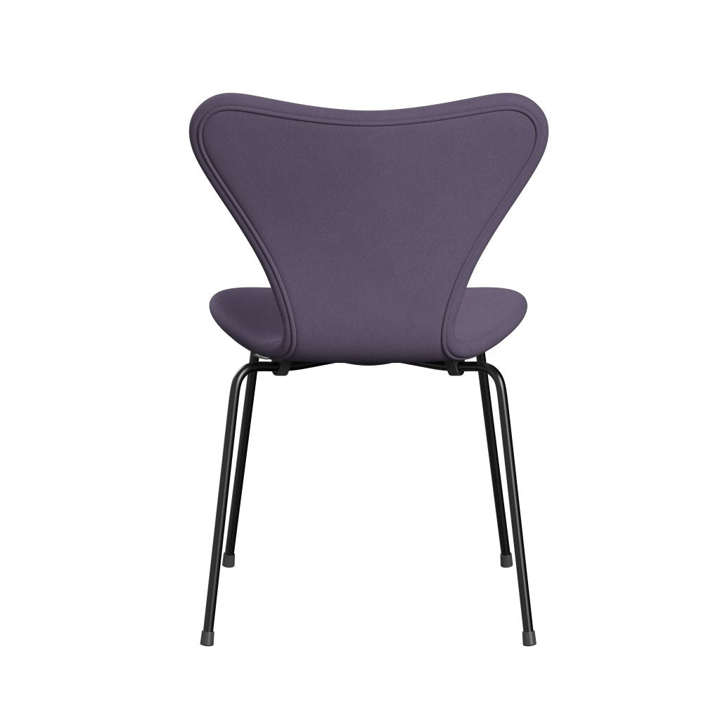 Fritz Hansen 3107 Stuhl Vollpolsterung, Schwarz/Komfortviolett