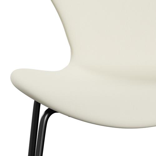 Fritz Hansen 3107 Stuhl Vollpolsterung, Schwarz/Komfort Weiß