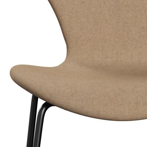 Fritz Hansen 3107 Stuhl Vollpolsterung, Schwarz/Divina Md Cappuccino