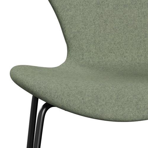 Fritz Hansen 3107 Stuhl Vollpolsterung, Schwarz/Divina Melange Hellgrün