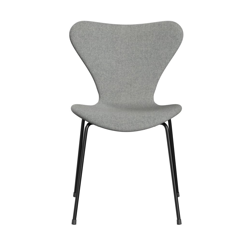 Fritz Hansen 3107 Stuhl Vollpolsterung, Schwarz/Divina Melange Hellgrau