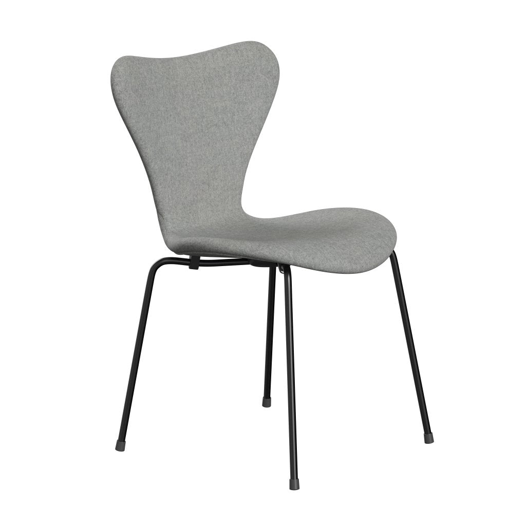 Fritz Hansen 3107 Stuhl Vollpolsterung, Schwarz/Divina Melange Hellgrau