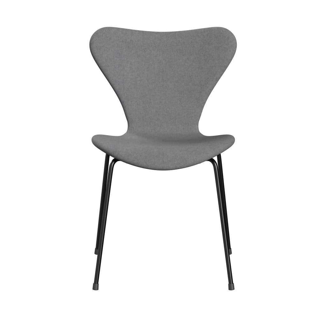 Fritz Hansen 3107 Stuhl Full Polster, Schwarz/Divina Melange Stone Gray