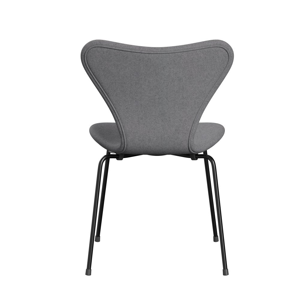 Fritz Hansen 3107 Stuhl Full Polster, Schwarz/Divina Melange Stone Gray