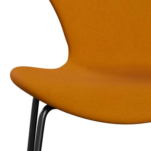 Fritz Hansen 3107 Stuhl Vollpolsterung, Schwarz/Divina Senf