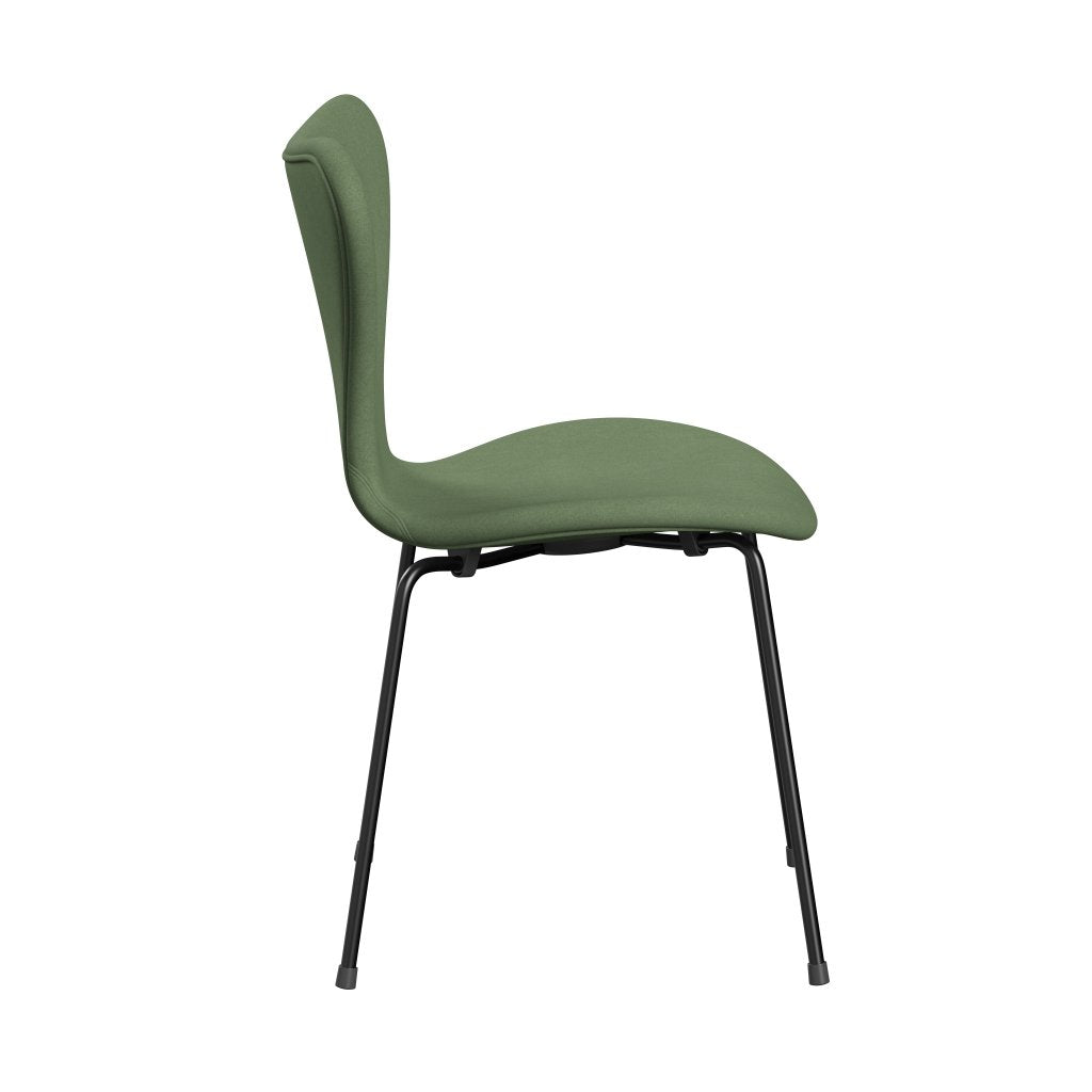 Fritz Hansen 3107 Stuhl Vollpolsterung, Schwarz/Divina Olivgrün