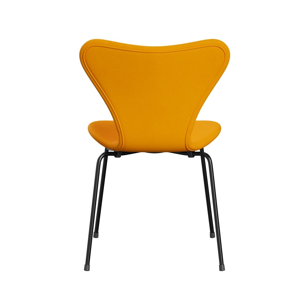 Fritz Hansen 3107 Stuhl Vollpolsterung, Schwarz/Divina Orange (Div426)