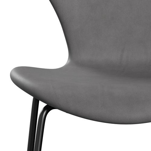 Fritz Hansen 3107 Stuhl Vollpolsterung, Schwarz/Beton