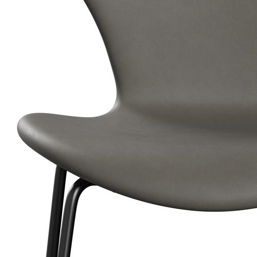 Fritz Hansen 3107 Stuhl Vollpolsterung, Schwarz/Essential Lava