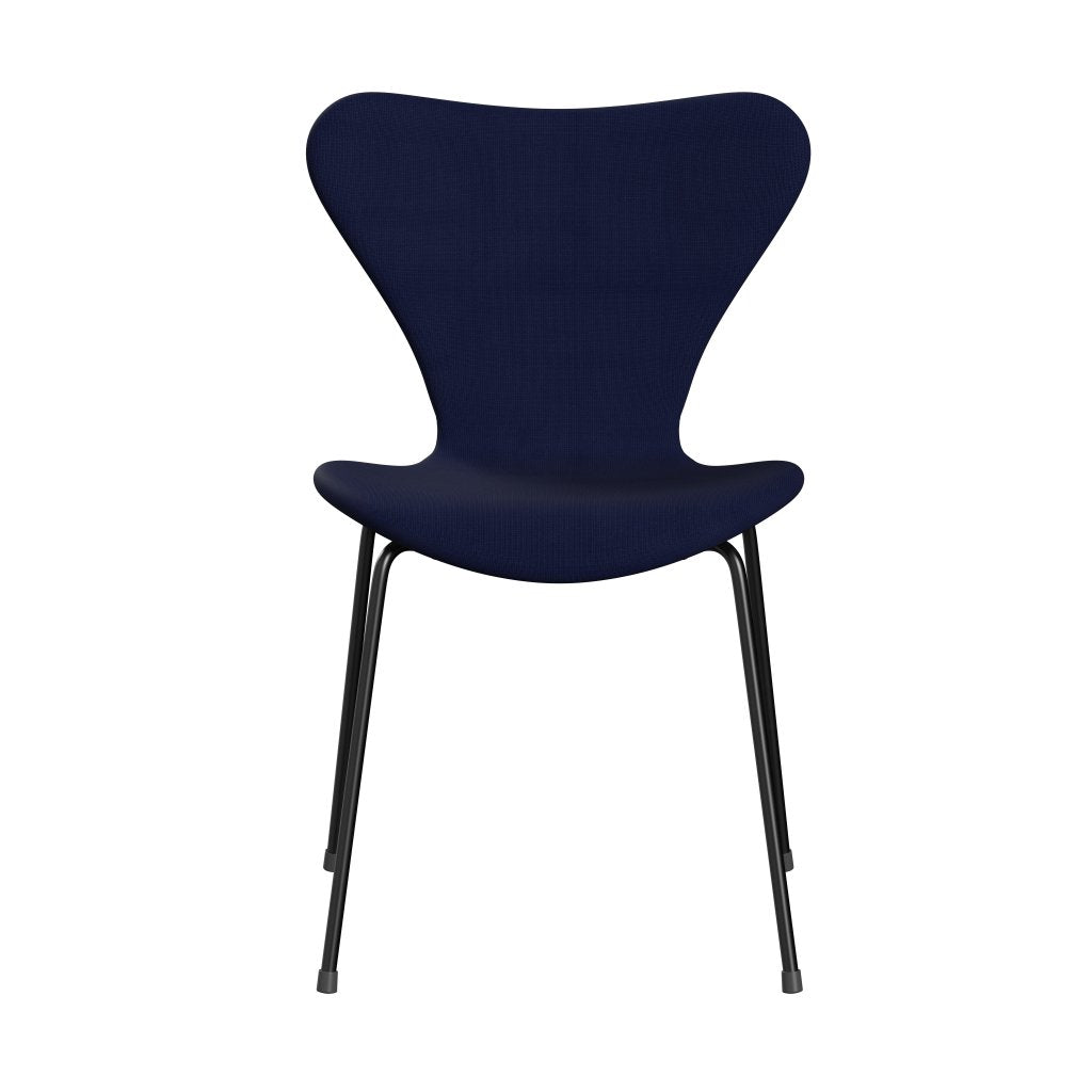 Fritz Hansen 3107 Stuhl Vollpolsterung, Schwarz/Fame Dunkelblau (F66005)