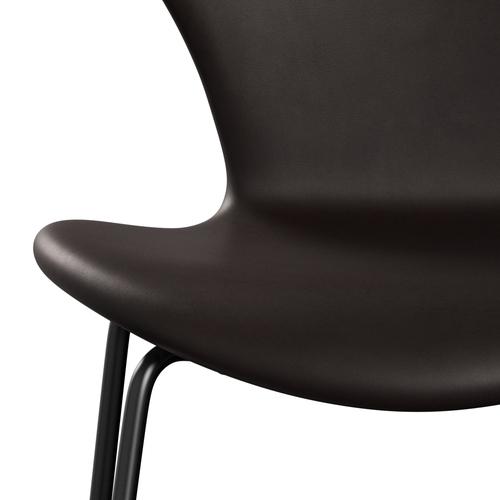 Fritz Hansen 3107 Stuhl Vollpolsterung, Schwarz/Grace Dunkelbraun