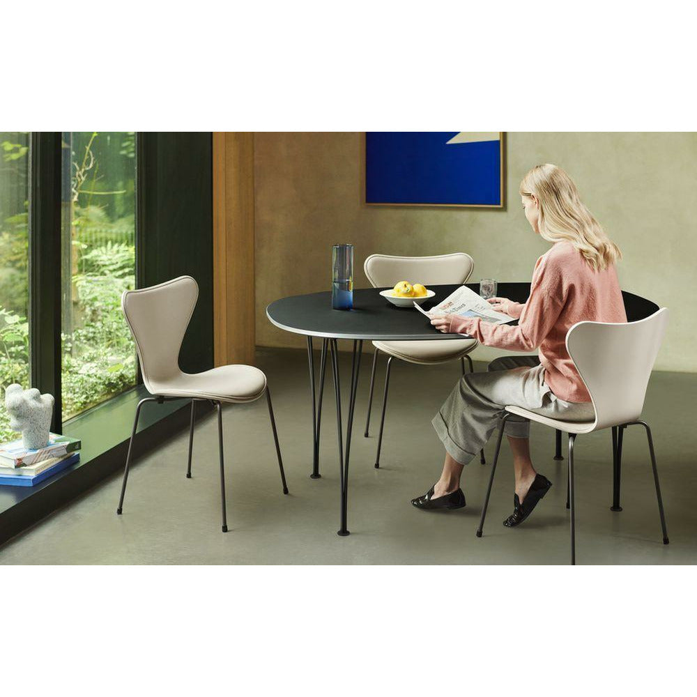 Fritz Hansen Super Ellipse Esstisch 100x150 Cm, Weiß/Warm Graphit