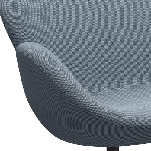 Fritz Hansen Swan Sofa 2-Sitzer, Warm Graphite/Steelcut Trio Pastellblau