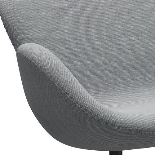 Fritz Hansen Swan Sofa 2-Sitzer, Warm Graphite/Sunniva Hellgrau/Hellblau