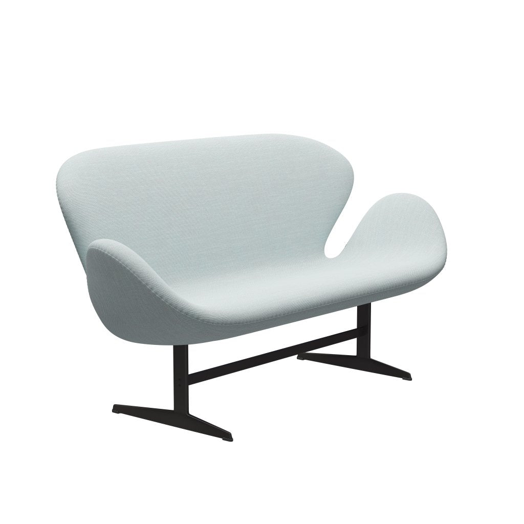 Fritz Hansen Swan Sofa 2-Sitzer, Warmes Graphit/Sunniva Weiß/Hellblau