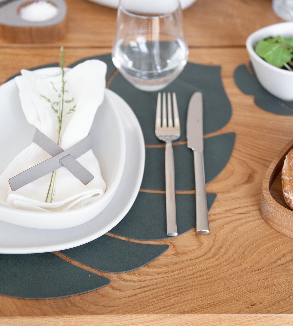 [product_category]-Lind Dna Leaf Placemat Nupo Leather L, Dark Green-Lind DNA-5711905518150-989953-LIN-2