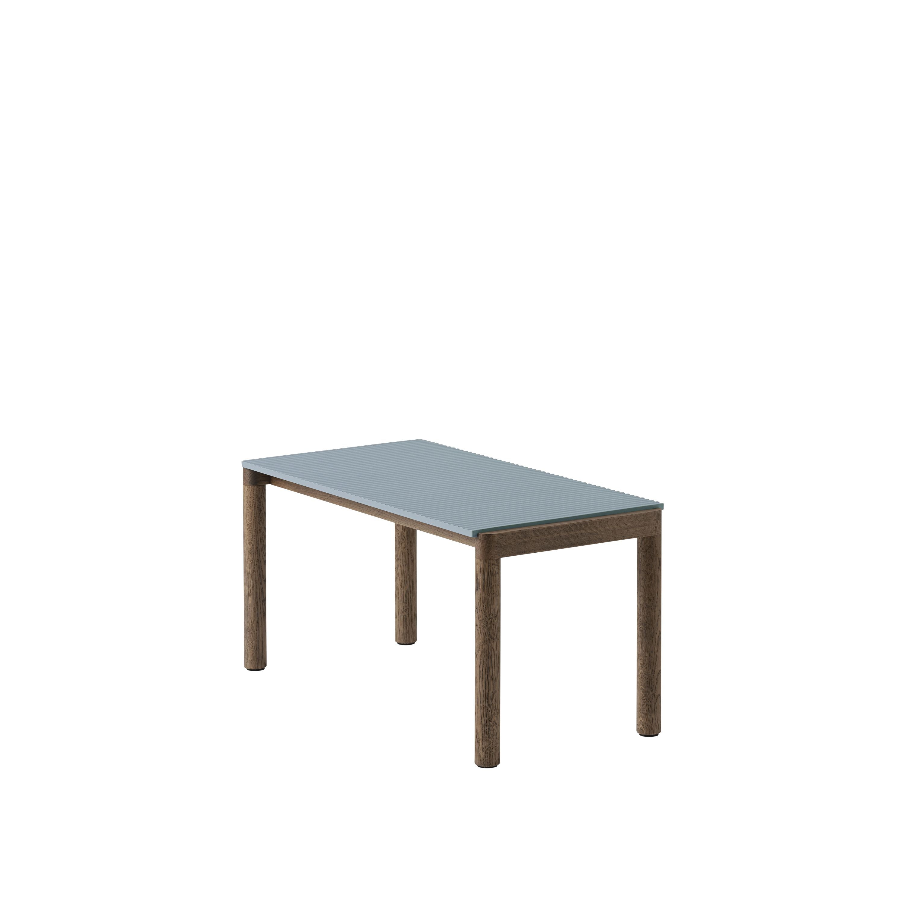 Muuto Koppel salontafel 1 golvende lichtblauw/donker geolied eik, 40 x 84 x 40 cm