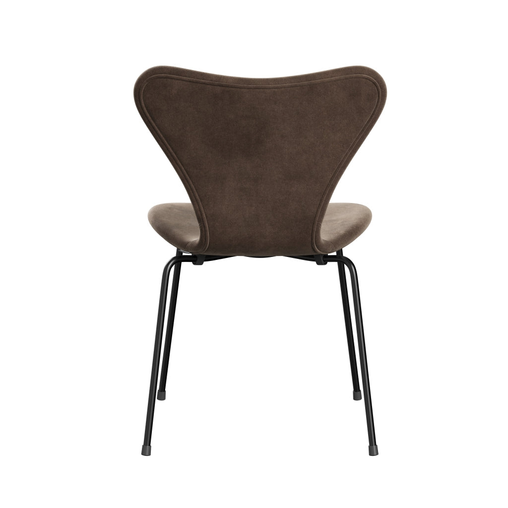 Fritz Hansen 3107 Stuhl Full Polster, Schwarz/Belfast Velvet Grey Braun