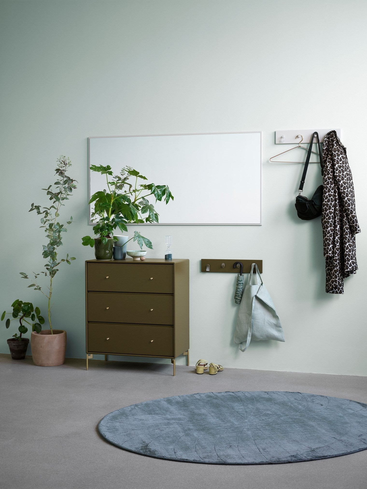 Montana Carry Dresser With Suspension Rail, Pomelo Green